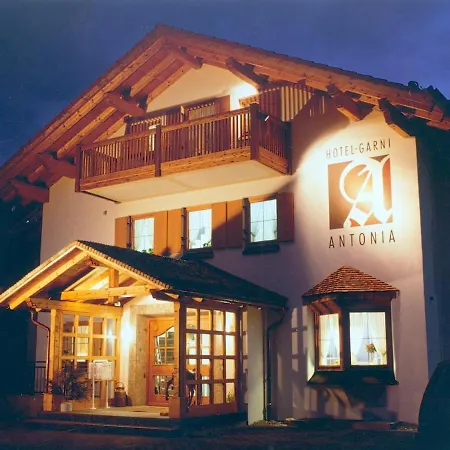 Antonia Hotel 3*