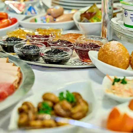 안토니아 호텔 3*