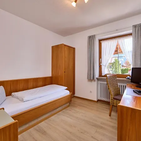 안토니아 호텔 3*