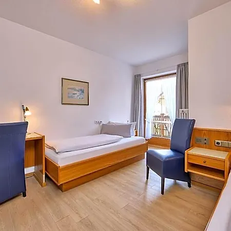 فندق أنتونيا 3*